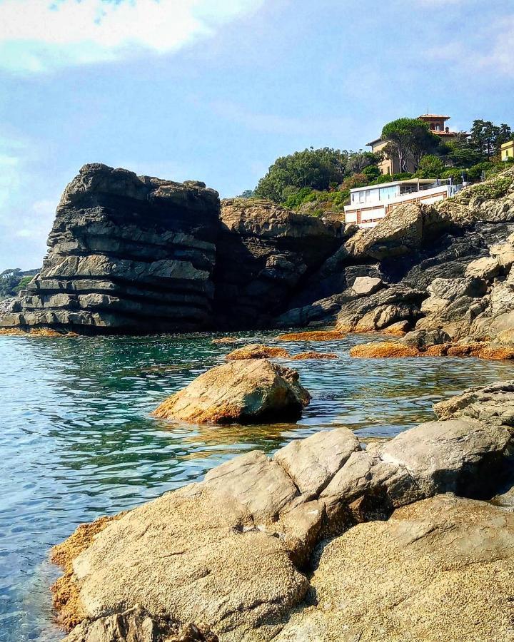 Hotel La Scogliera Cavi di Lavagna Bagian luar foto